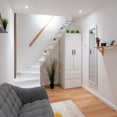 Appartement Brand New For You! Smart And Designed In The Center